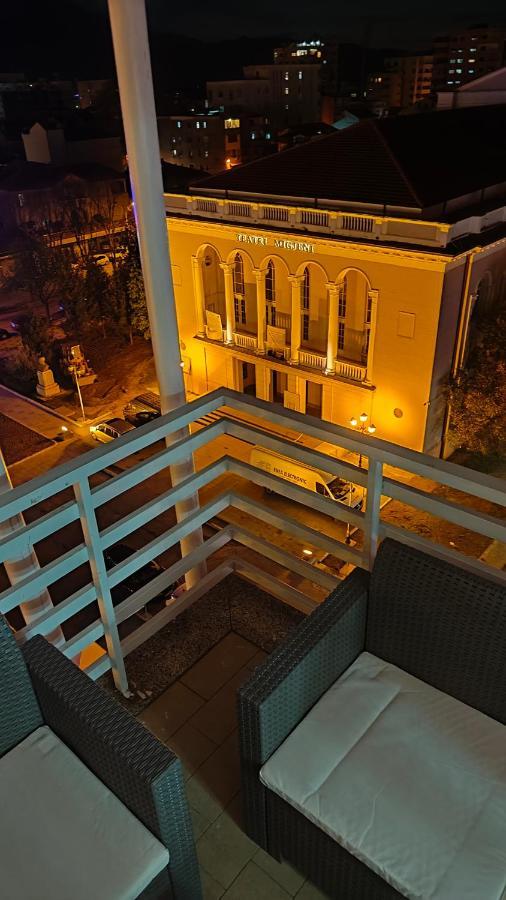 Appartamento Aria Con Vista Sul Teatro Migjeni شكودر المظهر الخارجي الصورة